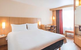 Ibis Nantes Centre Tour Bretagne